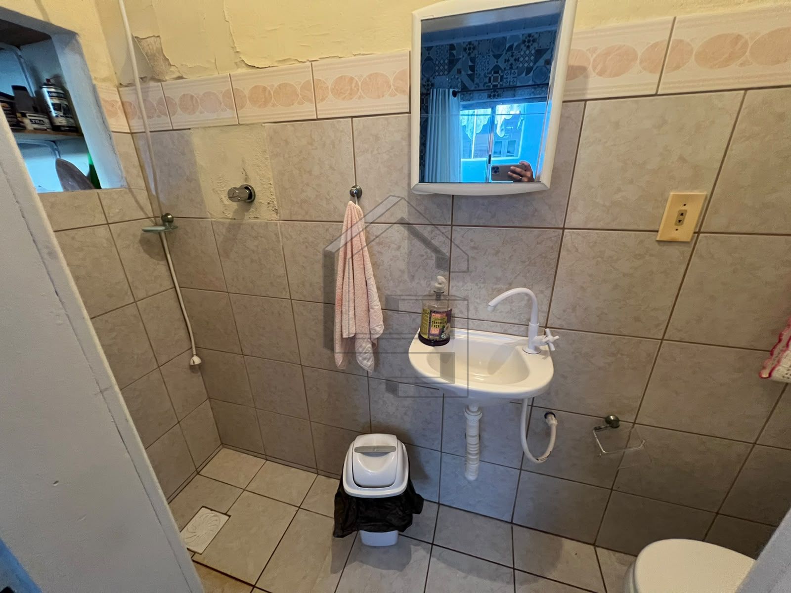 Image E